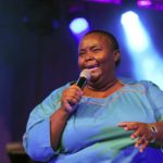 Hlengiwe Mhlaba – Ungiphethe Kahle Sthandwa Sami