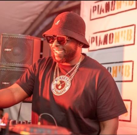 DJ Maphorisa teases new single with various artists (Video)